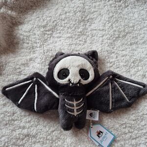 JELLYCAT SKELECAT JIM PLUSH BAT
